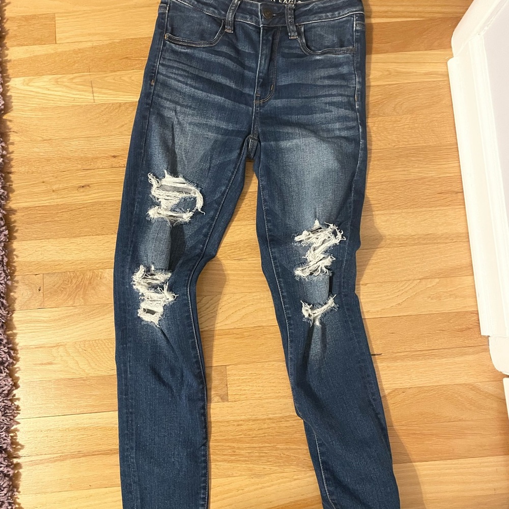 Ripped skinny jeans